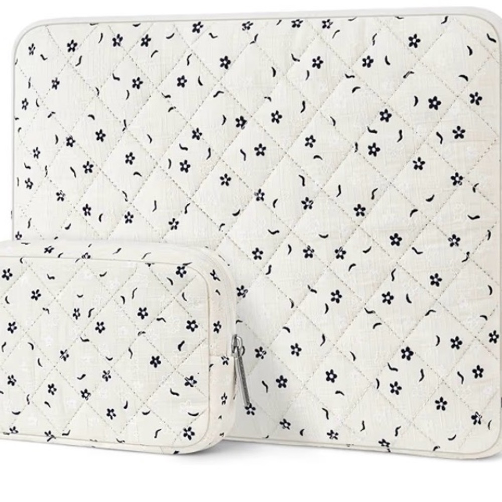 Quilted White Floral Mattress Cover with Matching Pouch